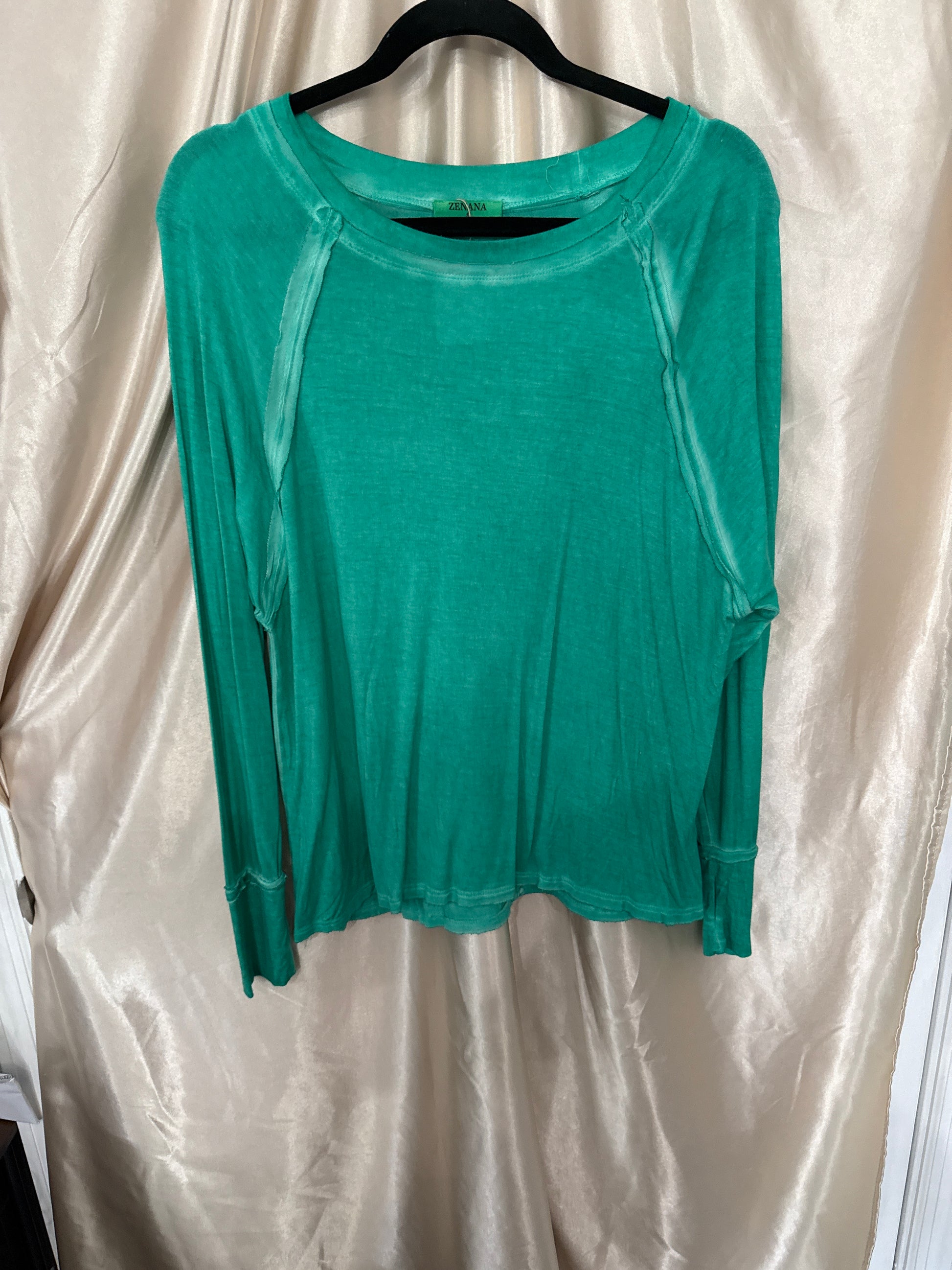 Green Long Sleeve Top