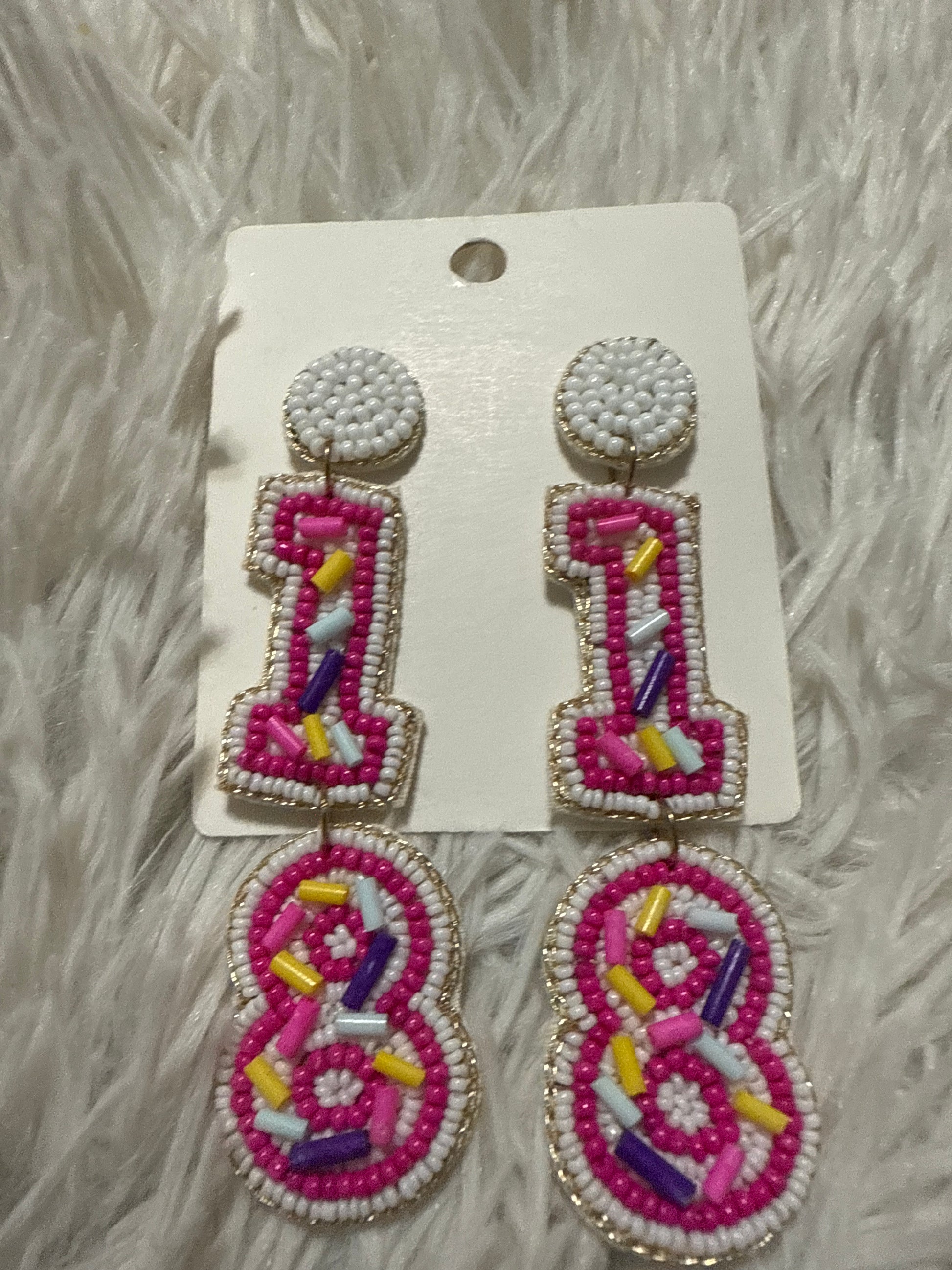 18 Earrings
